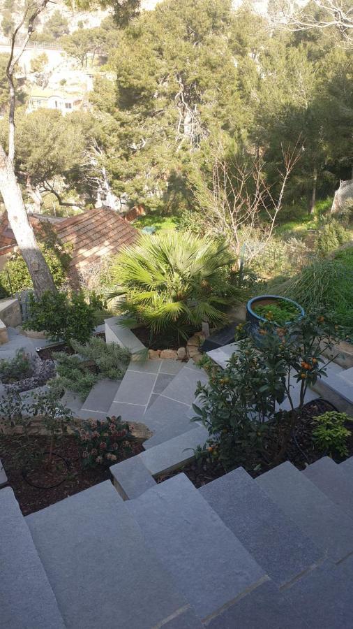 Bed and Breakfast Les Terrasses Des Anthenors Ensues-la-Redonne Exterior foto